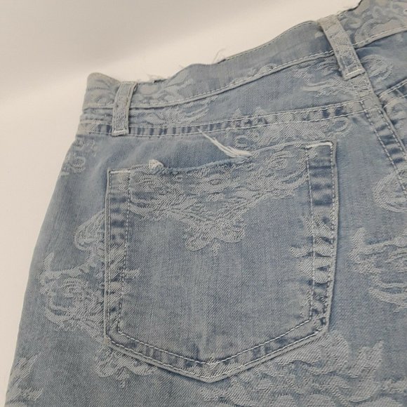 Carmar Womens Distressed Floral Button Fly Blue Jeans Shorts Frayed Size 28 - Picture 9 of 11